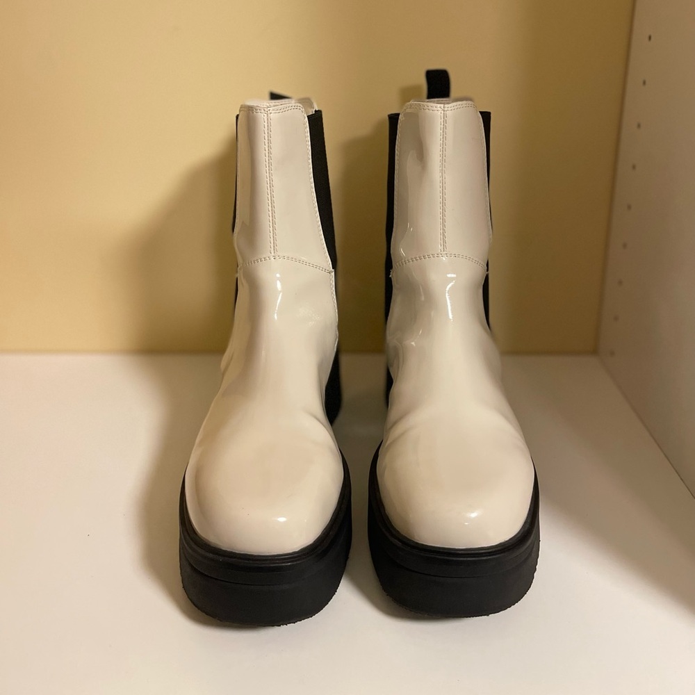 Steve Madden Clarissa Bone Patent Platform Women's Boots-Size 9 - Picture 2 of 9